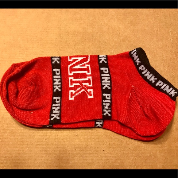NWOT vs Pink socks - Picture 4 of 4